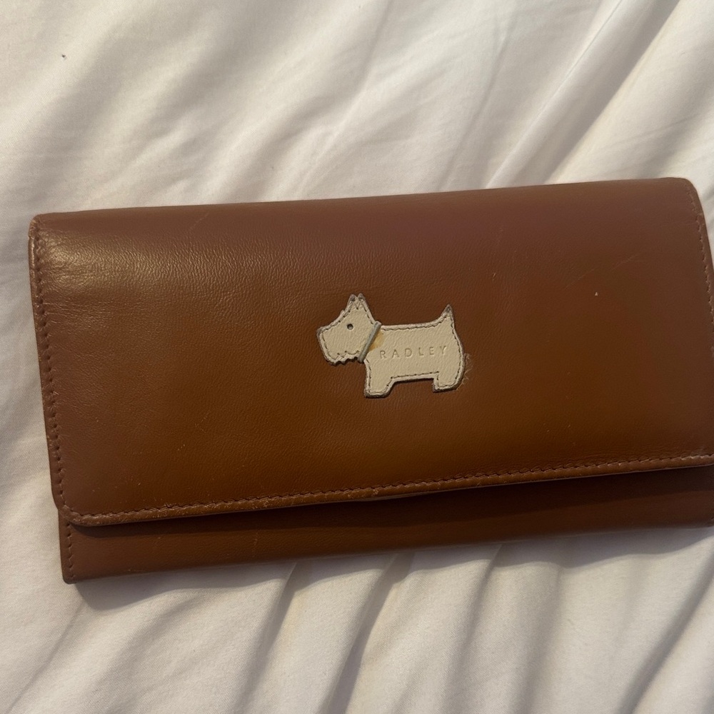 Radley of London. Leather Dog Applique Wallet in Brown. Very good condition